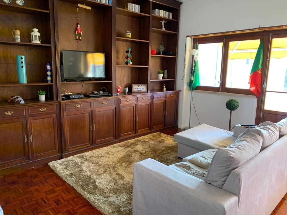 Rostelbem Guesthouse Lisbon Bagian luar foto