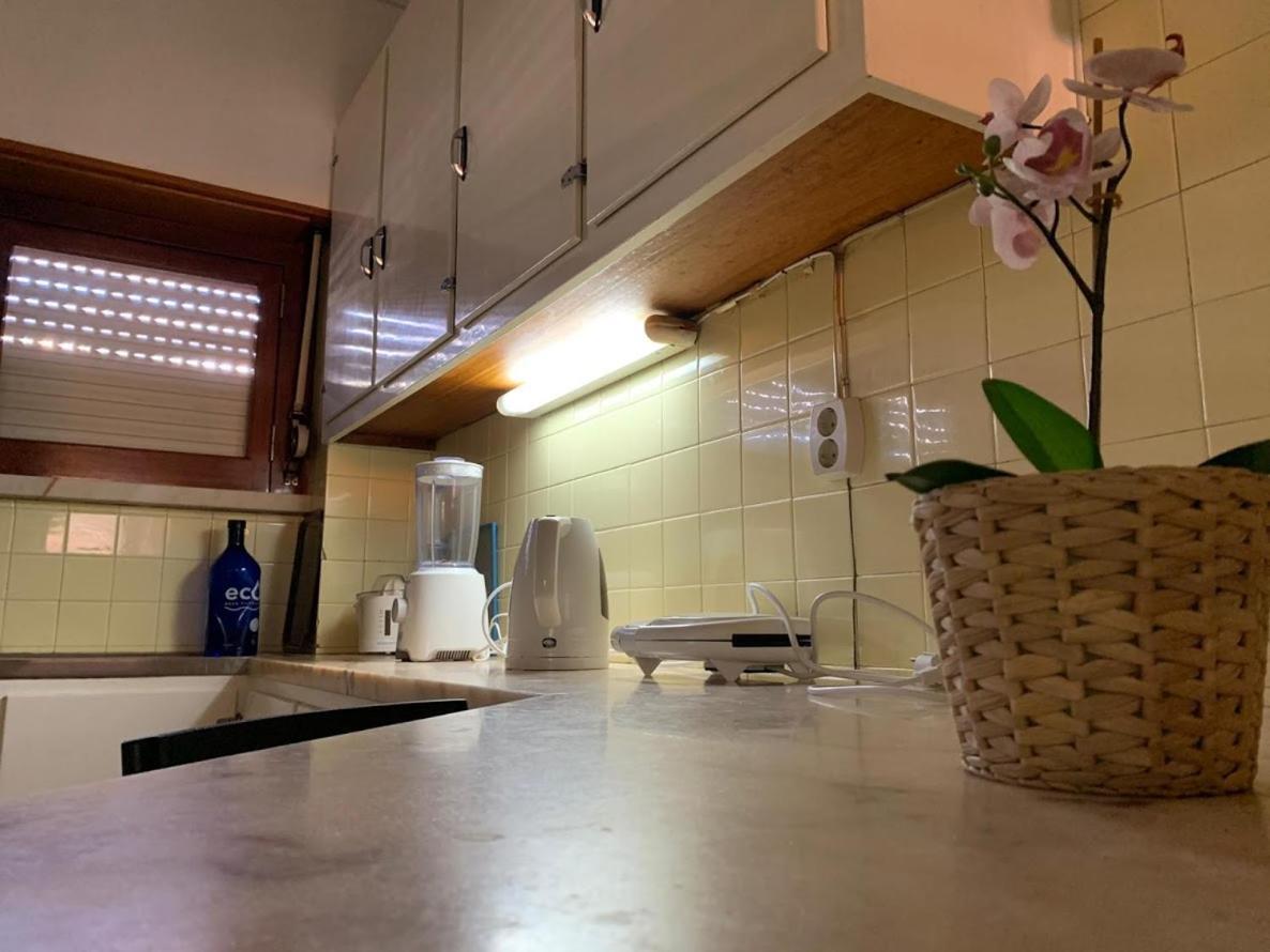 Rostelbem Guesthouse Lisbon Bagian luar foto